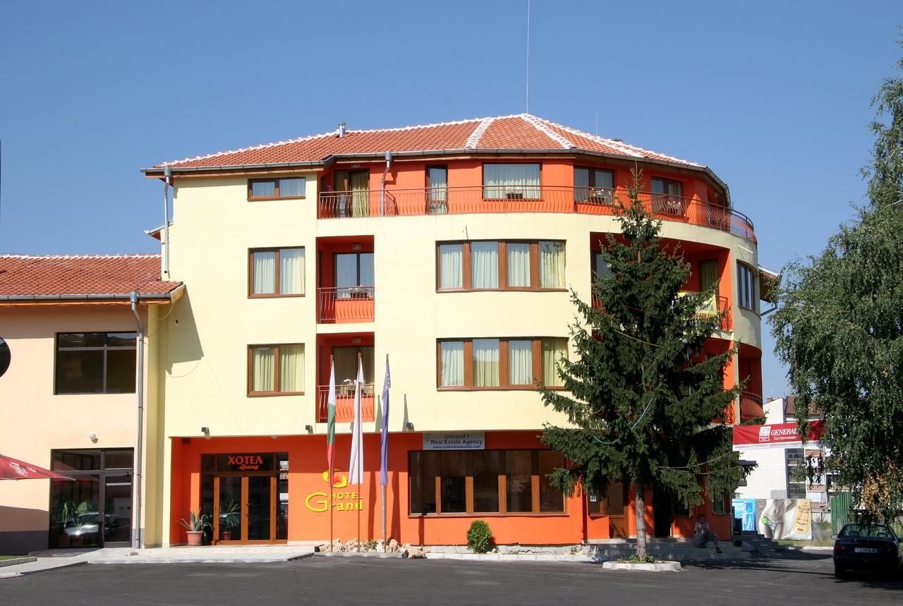Отель Hotel Grand Самоков-4